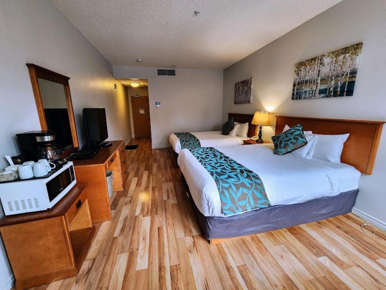 Sunset Mountain Hotel