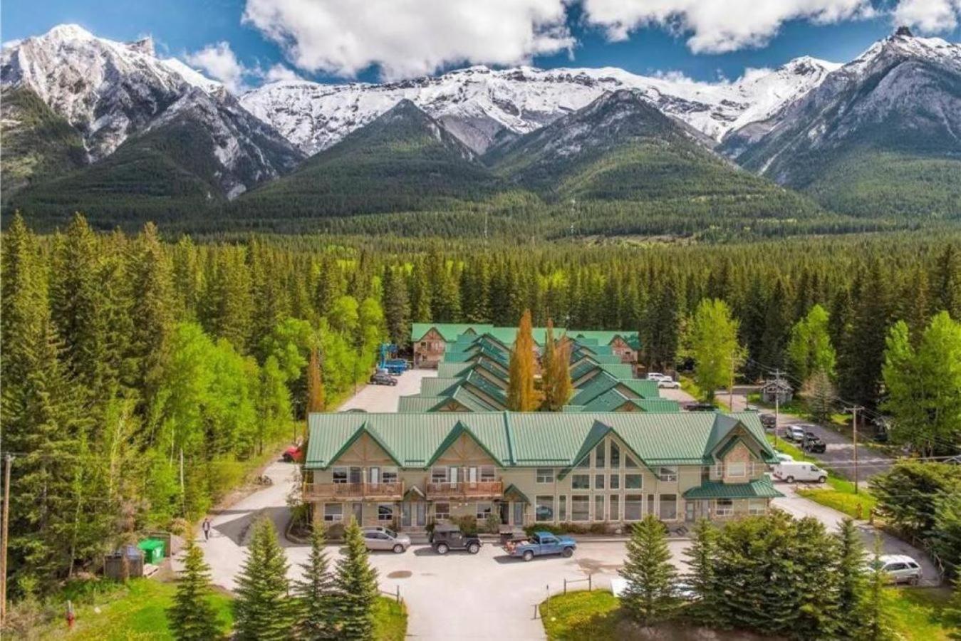 Banff Wood Hotel