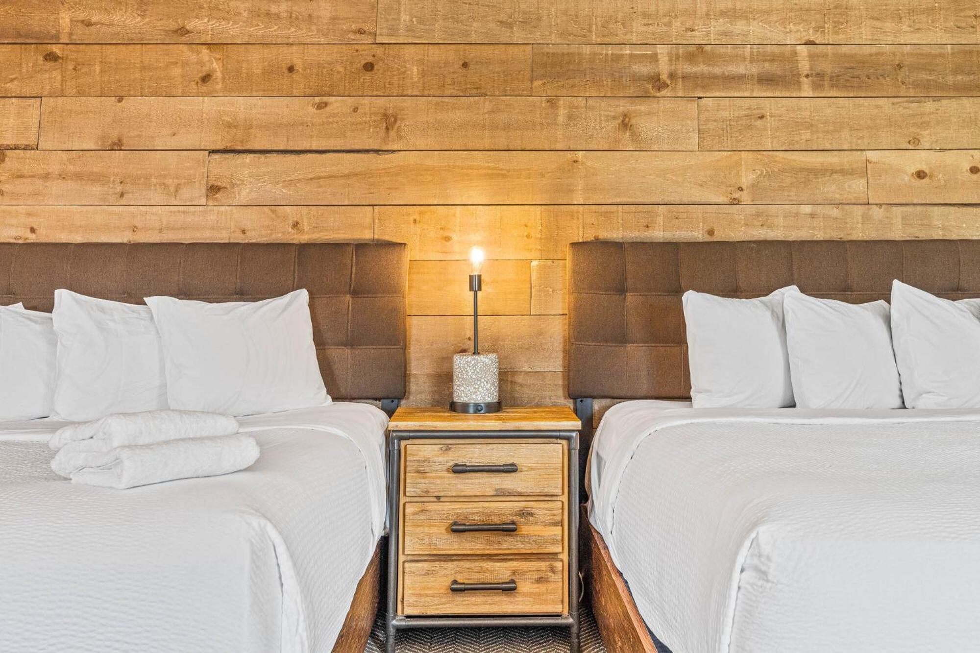 Basecamp Hotel
