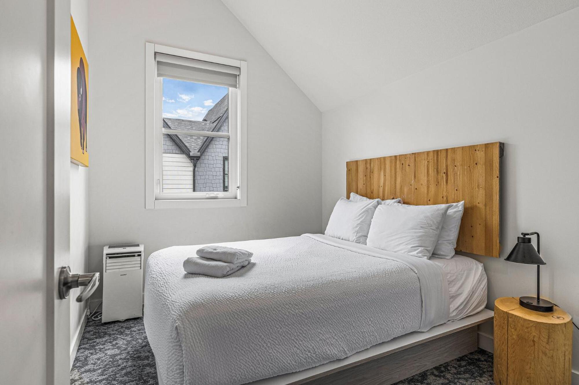 Hotel Basecamp Canmore