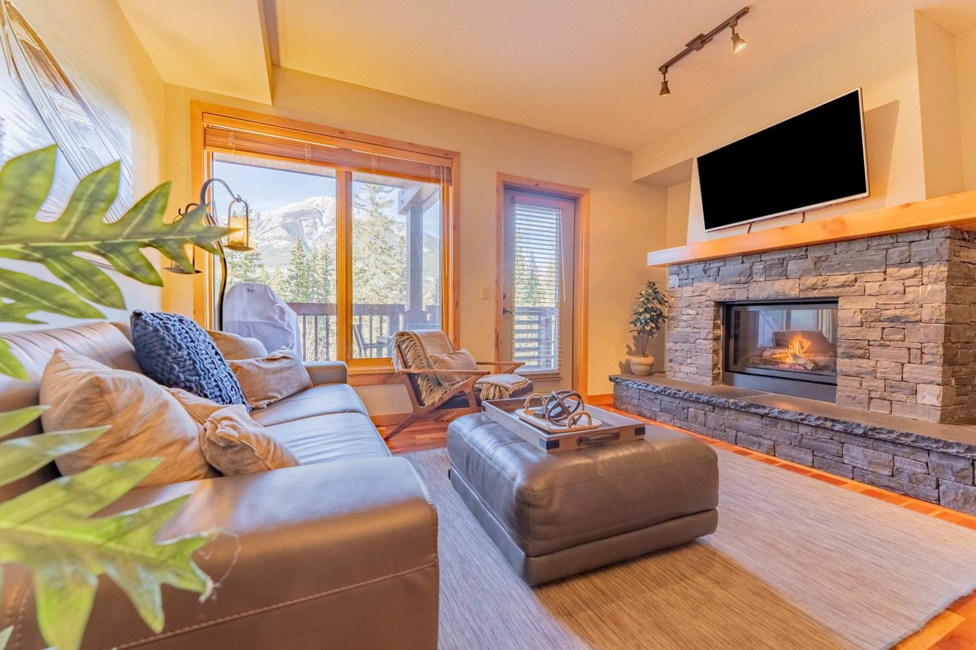 Stunning 2bd Hot Tub Walking Distance To Downtown Apartment *