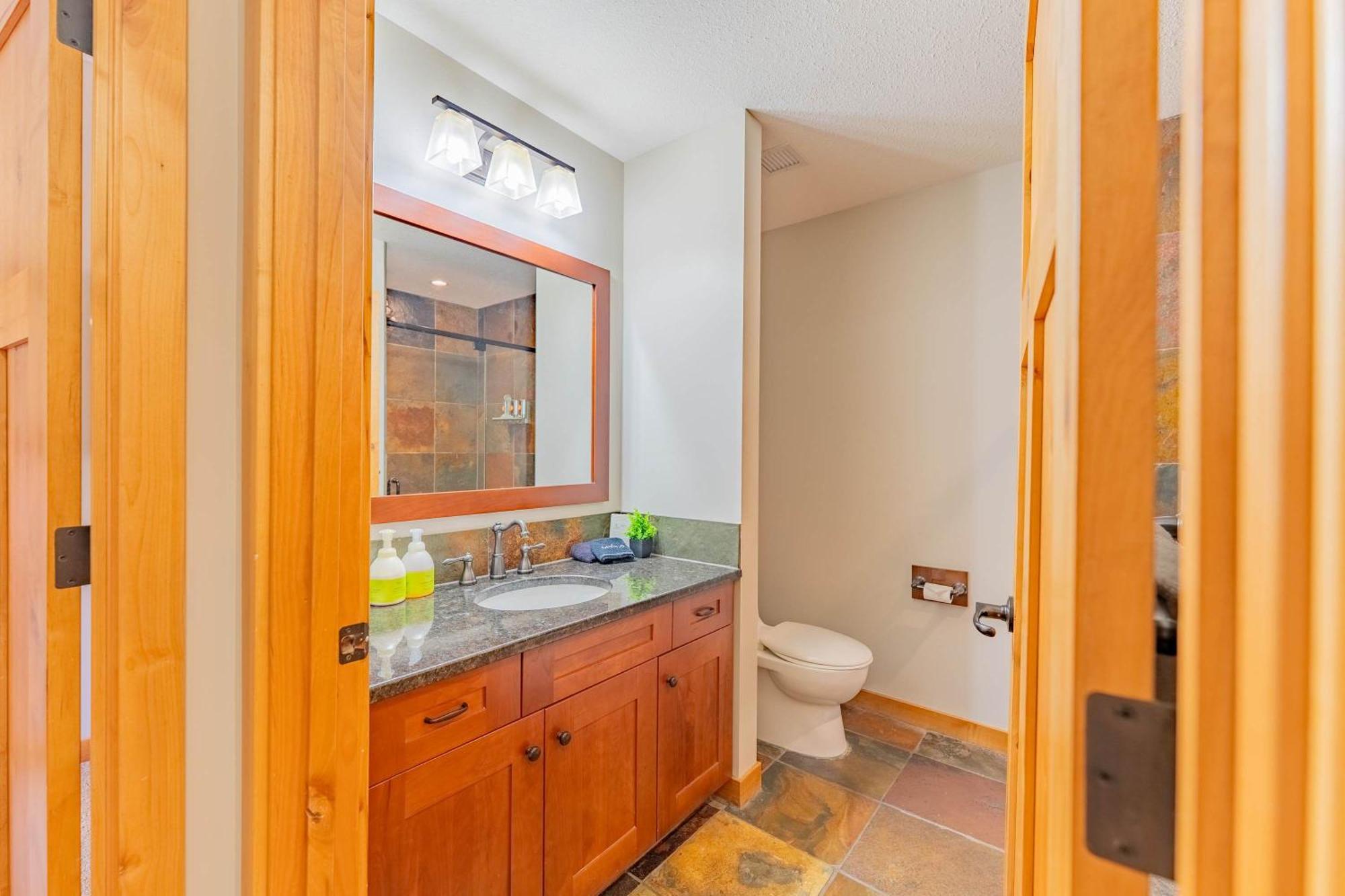 Apartment Stunning 2bd Hot Tub Walking Distance To Downtown