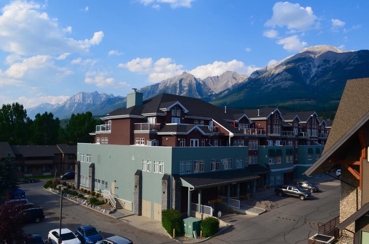 Prc Annex - Pet Friendly Canmore