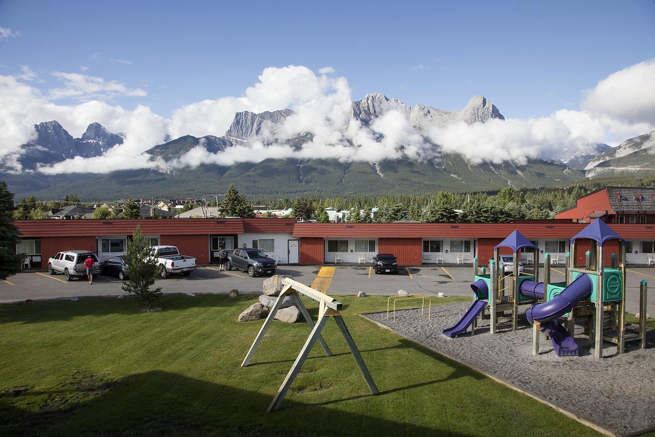Rocky Mountain Hotel