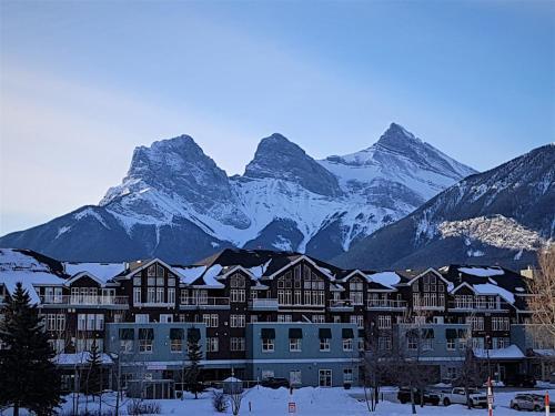Sunset Mountain Hotel